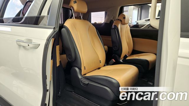 Kia Canival 2022 — photo 12