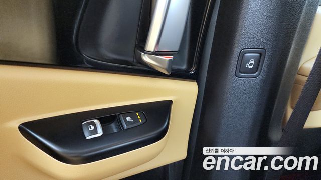 Kia Canival 2022 — photo 19