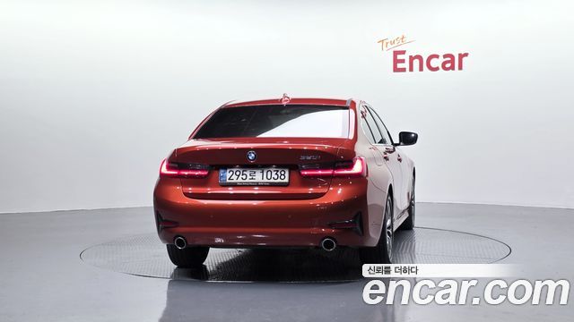 BMW 3-Series 2021 — photo 4