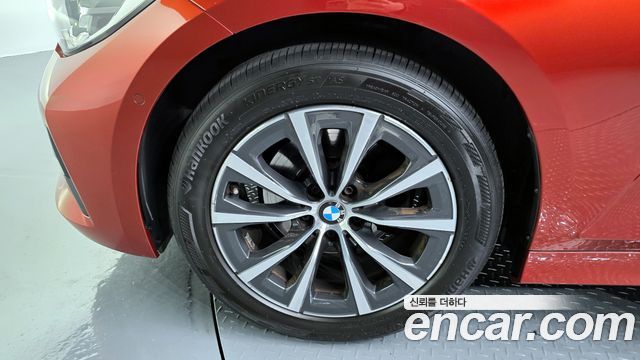 BMW 3-Series 2021 — photo 5