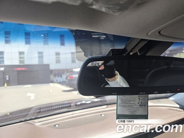 Kia K7 2019 — photo 9