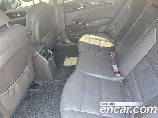 Kia K7 2019 — photo 17