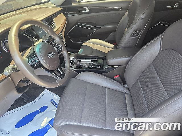 Kia K7 2019 — photo 18