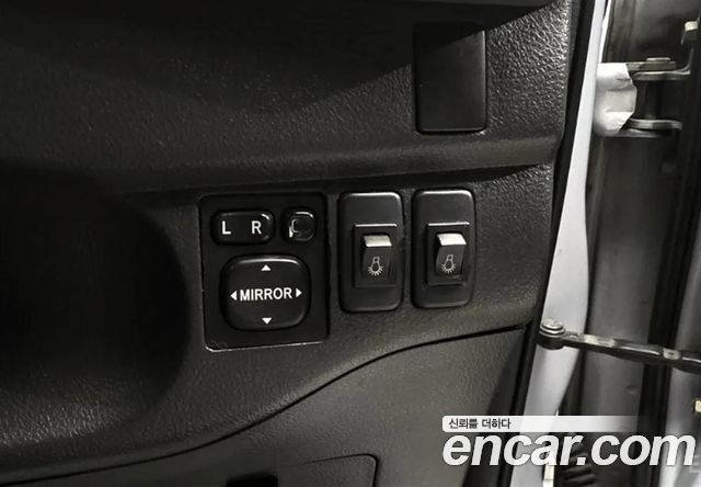 Toyota bB 2006 — photo 17