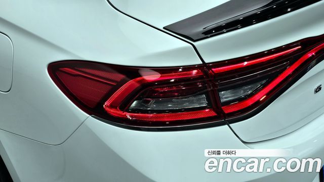 Hyundai Grandeur 2017 — photo 9