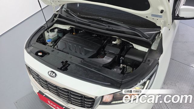 Kia Canival 2020 — photo 6
