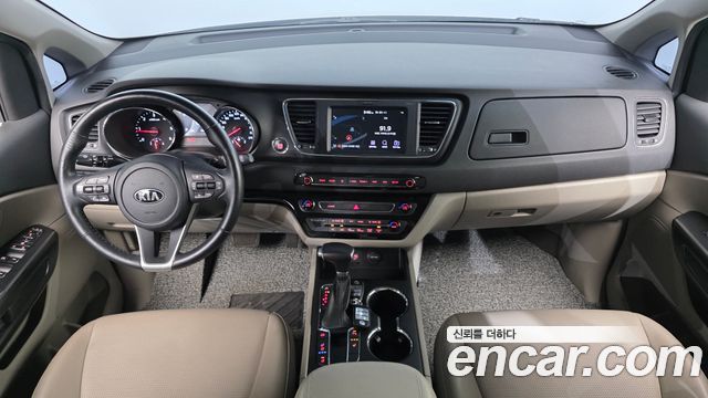 Kia Canival 2020 — photo 10