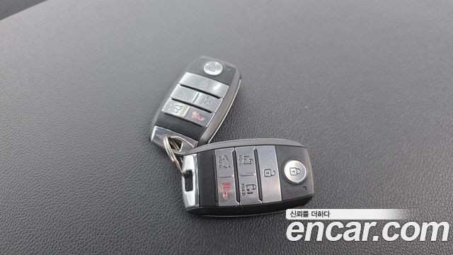 Kia Canival 2020 — photo 24