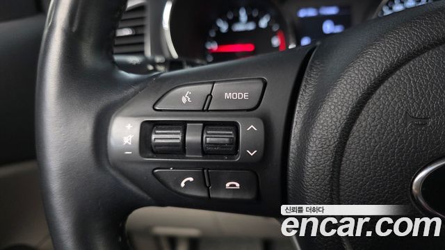 Kia Canival 2020 — photo 25