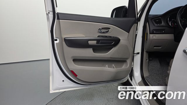 Kia Canival 2020 — photo 14