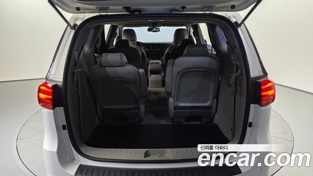 Kia Canival 2020 — photo 30