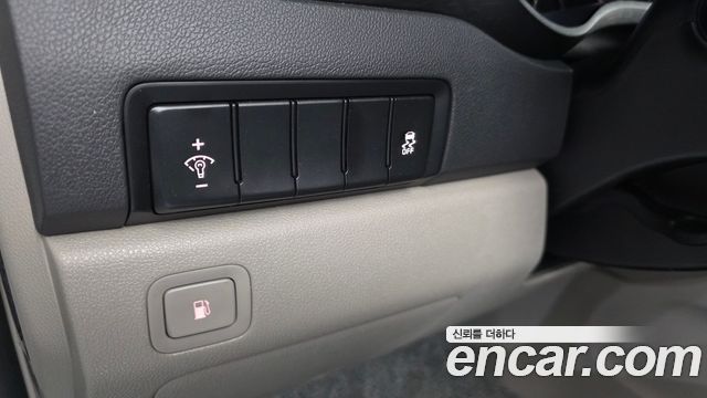 Kia Canival 2020 — photo 37