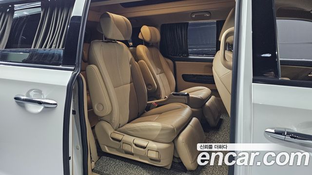 Kia Canival 2019 — photo 11