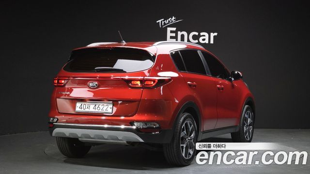 Kia Sportage 2019 — photo 2