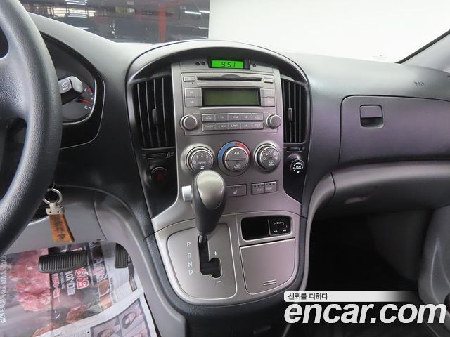 Hyundai Starex 2015 — photo 11