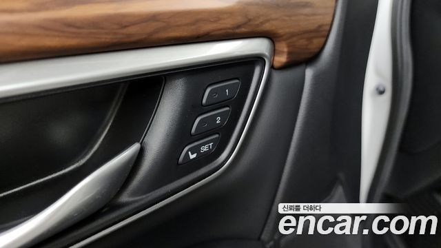 Honda CR-V 2019 — photo 16
