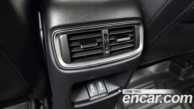 Honda CR-V 2019 — photo 32