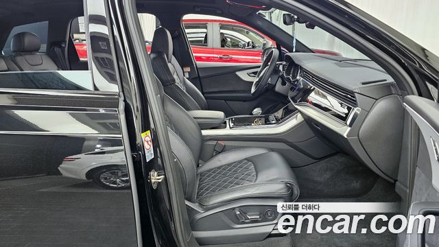 Audi Q7 2023 — photo 17
