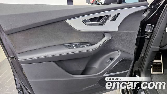 Audi Q7 2023 — photo 14