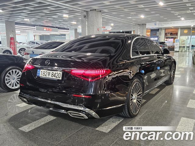 Mercedes-Benz S-Class 2022 — photo 2