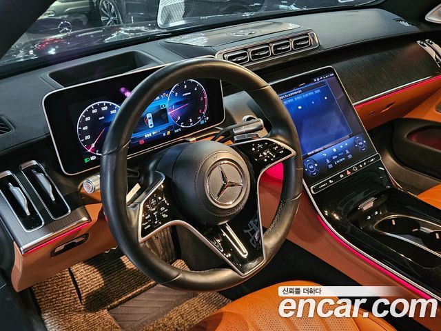 Mercedes-Benz S-Class 2022 — photo 9