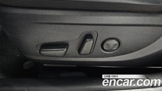 Hyundai Grandeur 2018 — photo 31