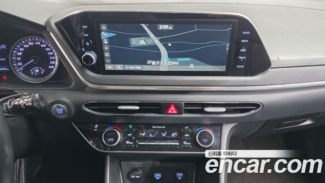 Hyundai Sonata 2021 — photo 15