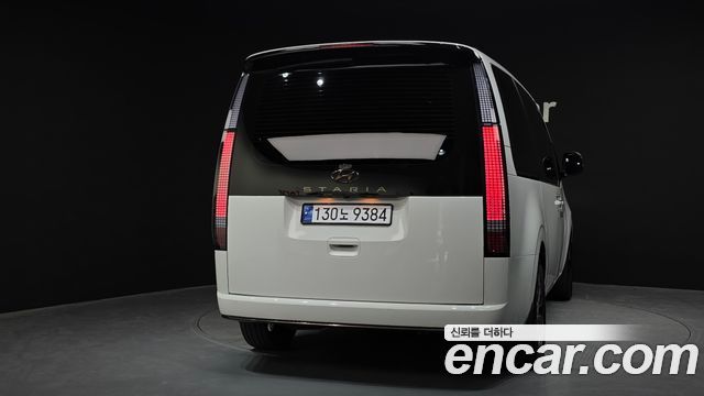 Hyundai Staria 2022 — photo 4