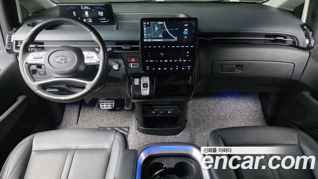Hyundai Staria 2022 — photo 7