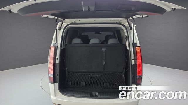 Hyundai Staria 2022 — photo 20