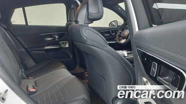 Mercedes-Benz GLC-Class 2024 — photo 10