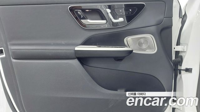 Mercedes-Benz GLC-Class 2024 — photo 15