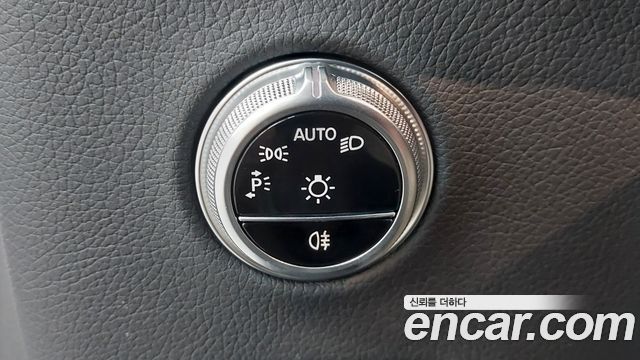 Mercedes-Benz GLC-Class 2024 — photo 19