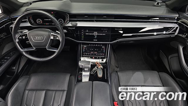 Audi A8 2021 — photo 10