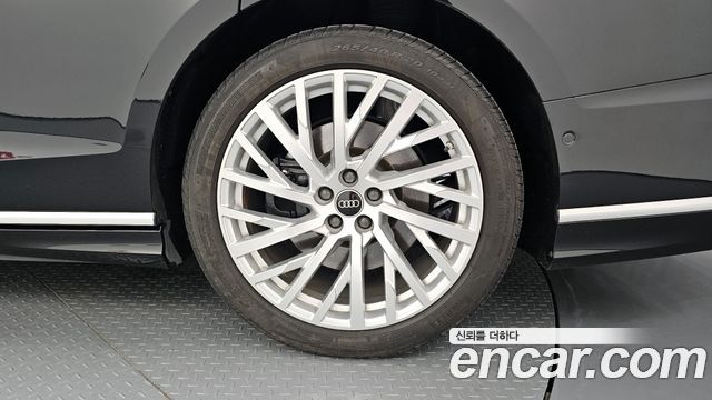 Audi A8 2021 — photo 7