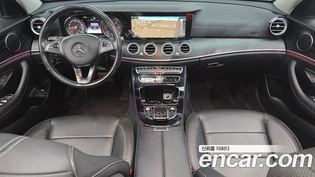 Mercedes-Benz E-Class 2017 — photo 7