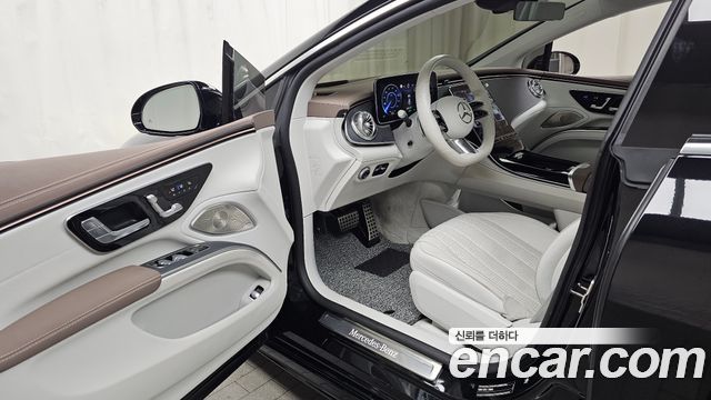 Mercedes-Benz EQS 2022 — photo 13