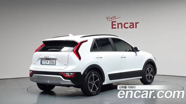 Kia Niro 2025 — photo 2