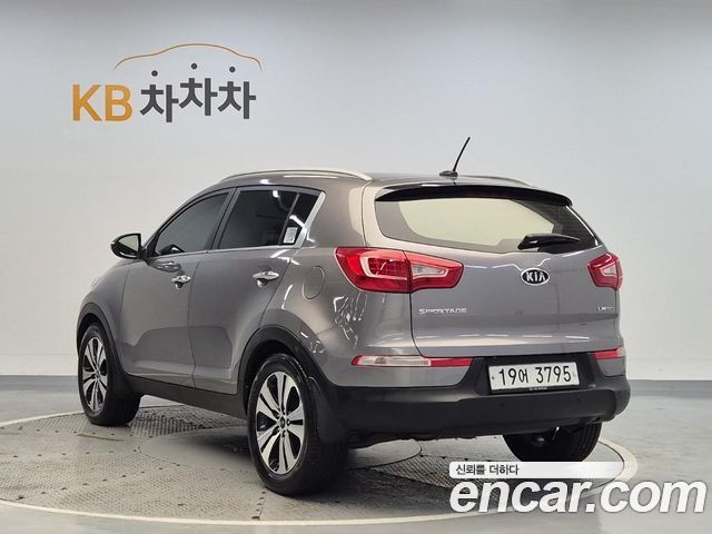 Kia Sportage 2011 — photo 2