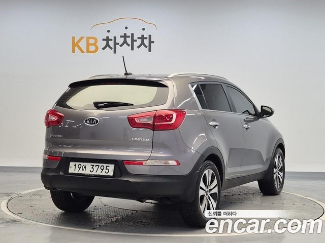 Kia Sportage 2011 — photo 3