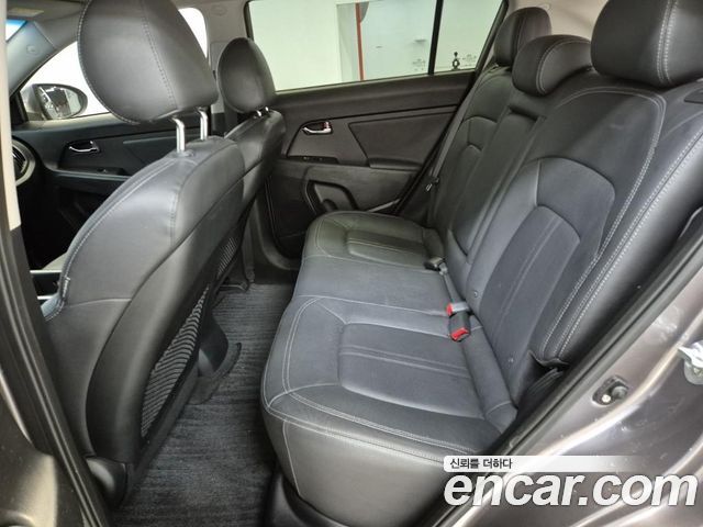 Kia Sportage 2011 — photo 12