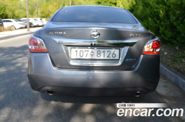 Nissan Altima 2015 — photo 4