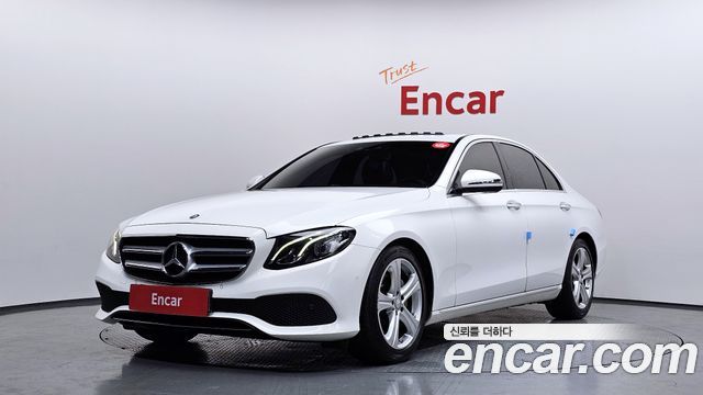 Mercedes-Benz E-Class 2017 — photo 1
