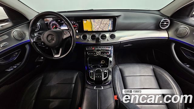 Mercedes-Benz E-Class 2017 — photo 7