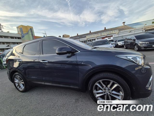 Hyundai Santafe 2016 — photo 3