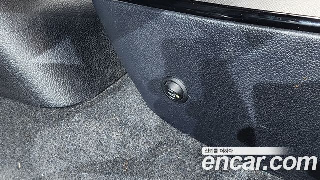 Toyota Prius 2019 — photo 19