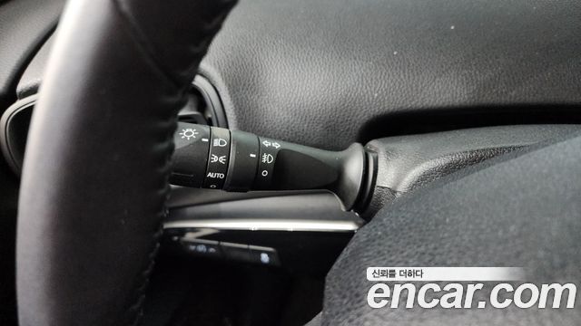 Toyota Prius 2019 — photo 20