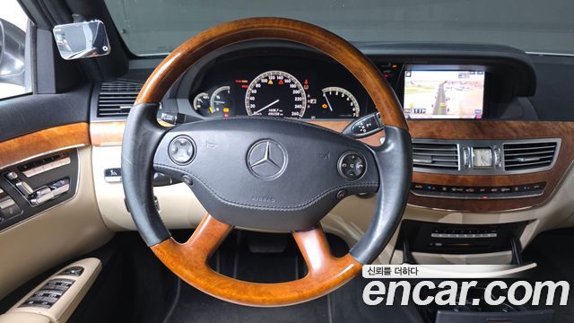 Mercedes-Benz S-Class 2007 — photo 15