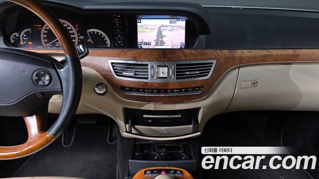 Mercedes-Benz S-Class 2007 — photo 16