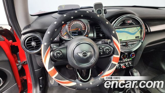 Mini Cooper 2015 — photo 13
